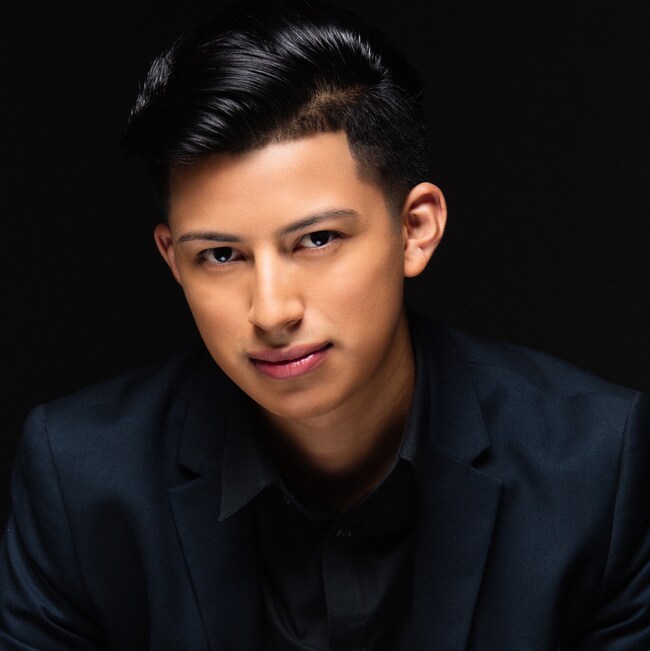 Agent Photo