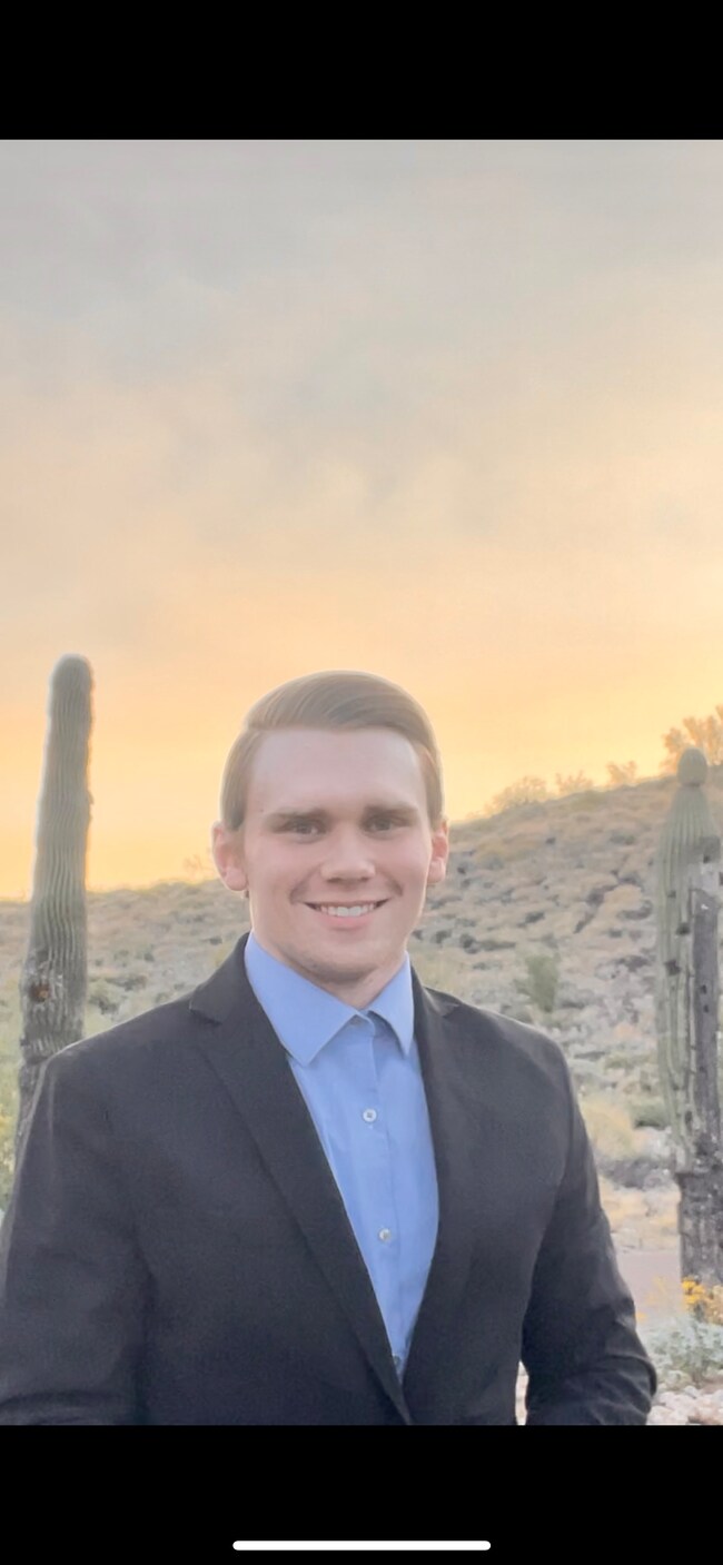 Agent Photo