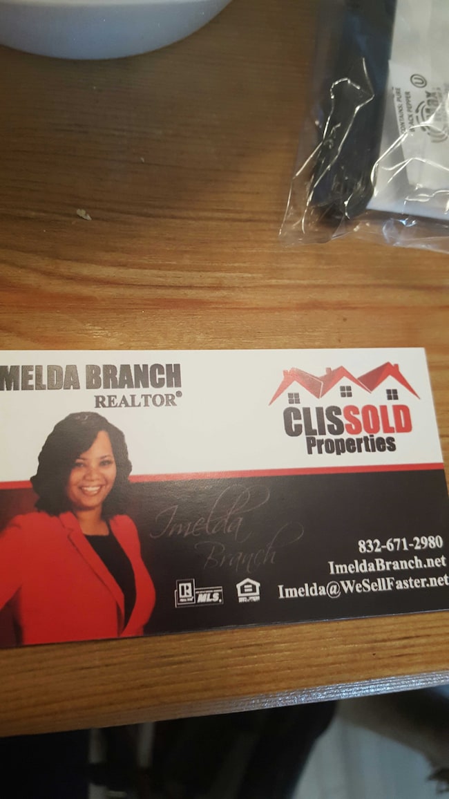 Agent Photo