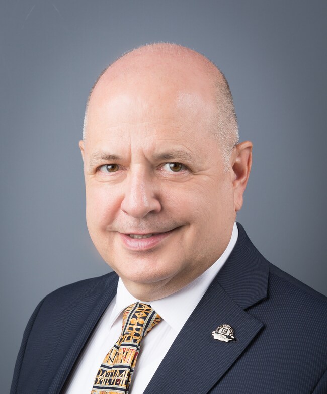 Agent Photo