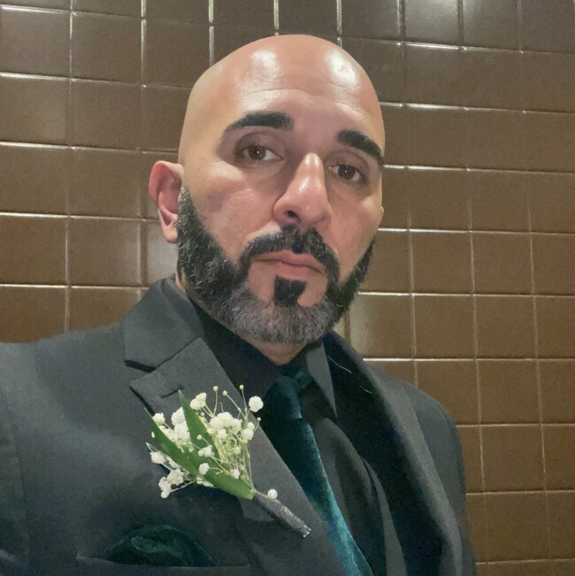 Agent Photo