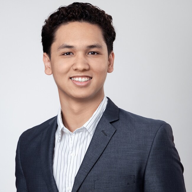 Agent Photo