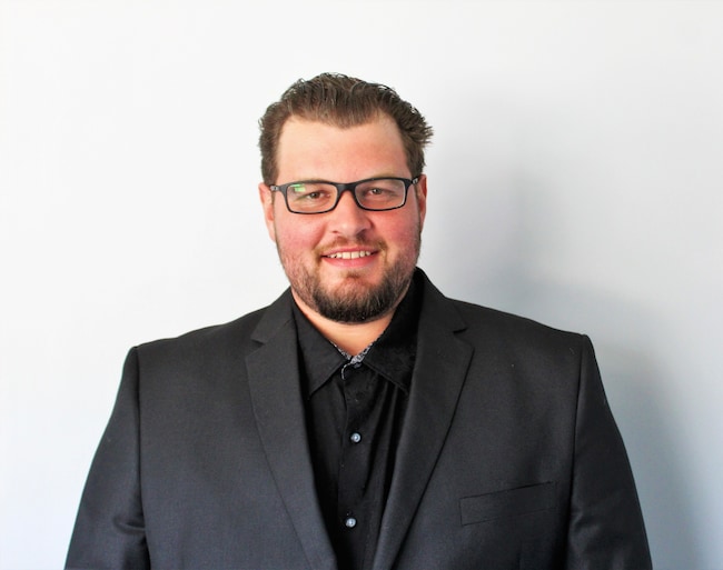 Agent Photo