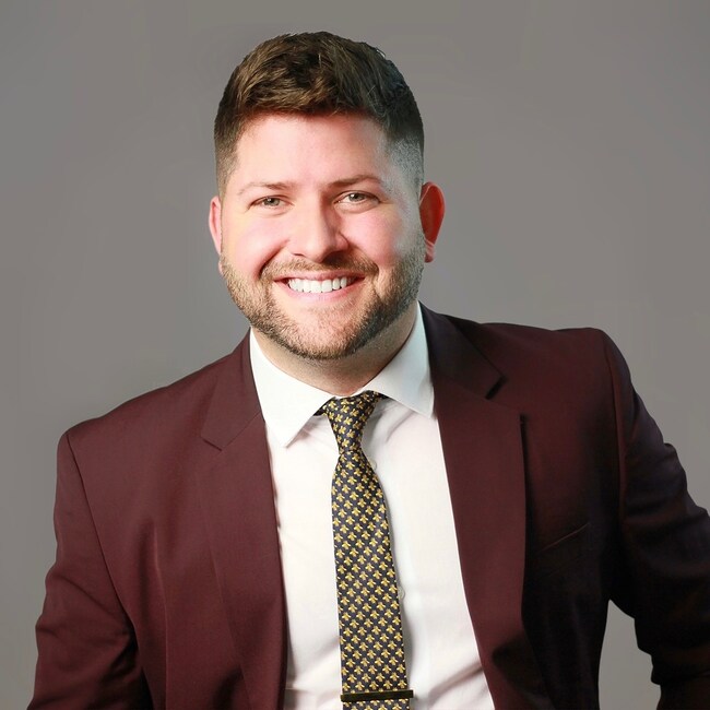 Agent Photo