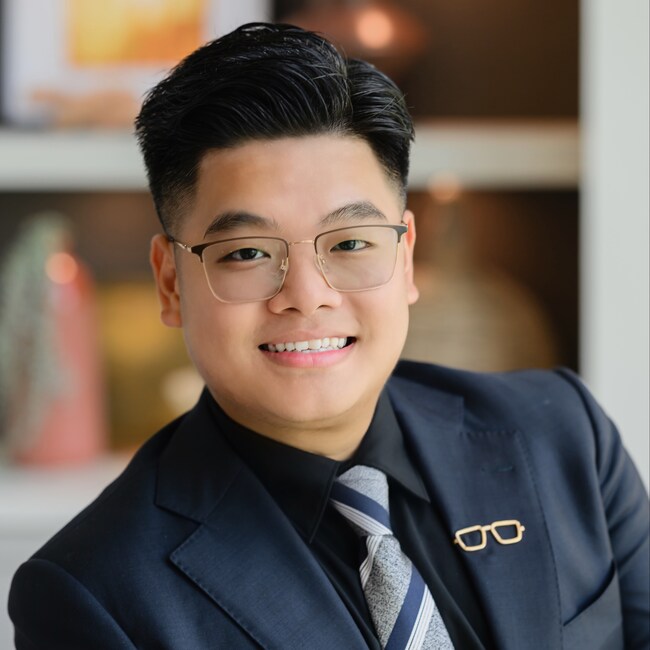 Agent Photo