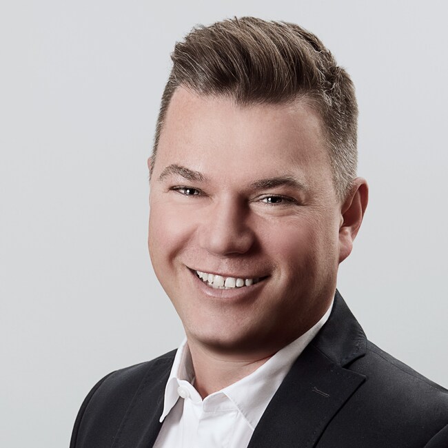 Agent Photo