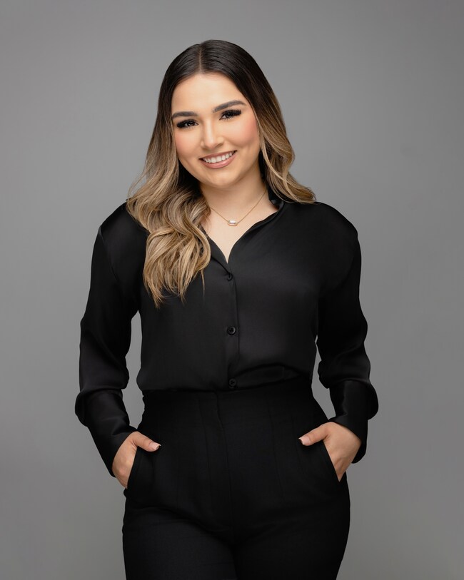 Agent Photo