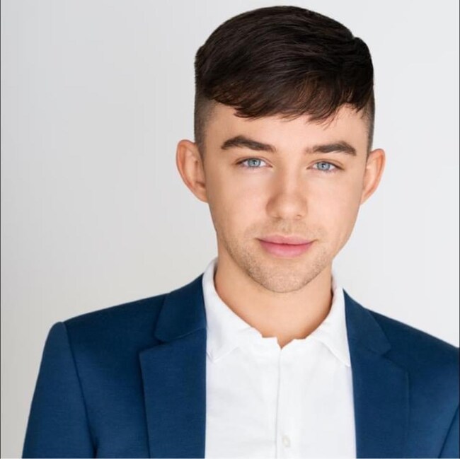 Agent Photo