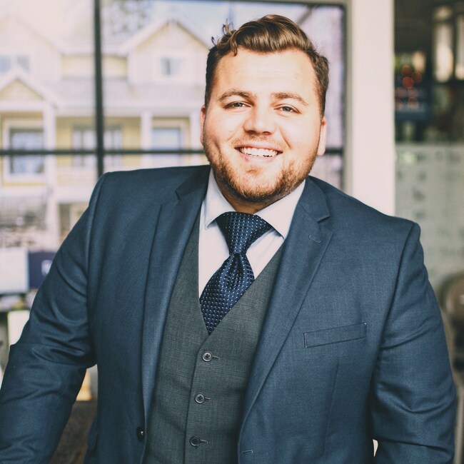 Agent Photo