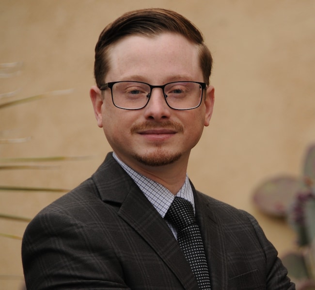 Agent Photo