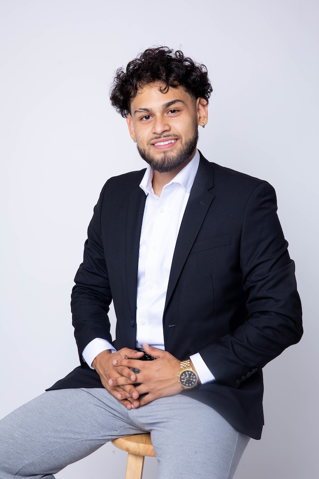 Agent Photo
