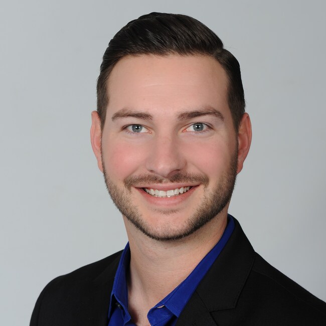 Agent Photo