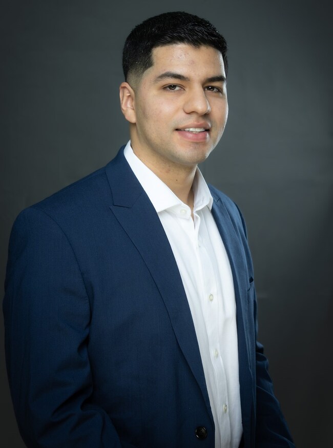 Agent Photo