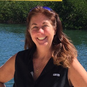 Lisa LaPradd Real Estate Agent - Beacon Property Services, Inc.
