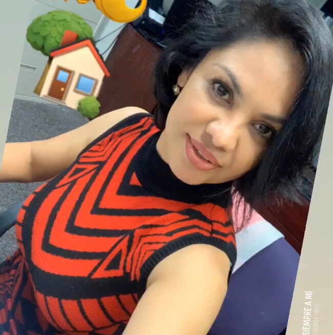 Gloria Robles