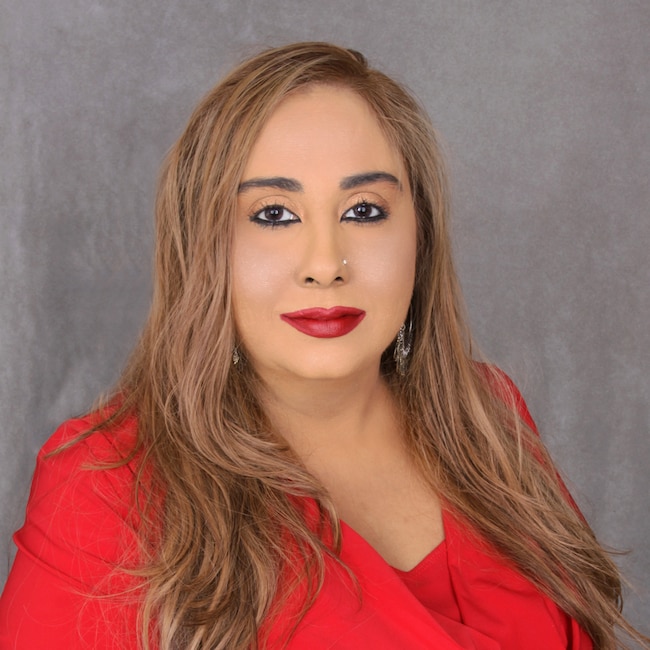 Sadia Khan Real Estate Agent - Pearson Smith Realty, LLC