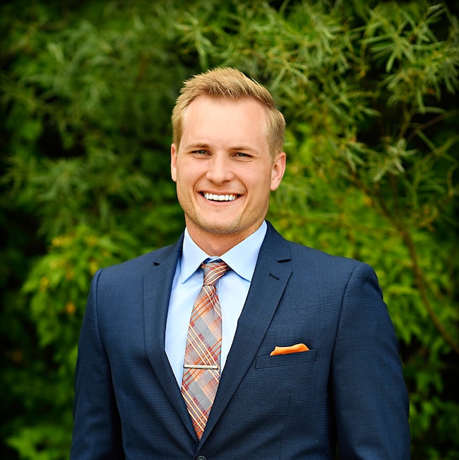 Agent Photo
