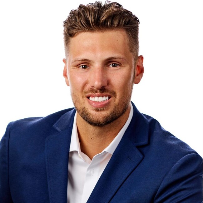 Agent Photo
