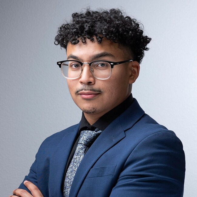Agent Photo