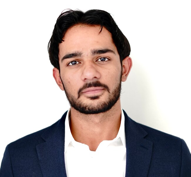 Agent Photo