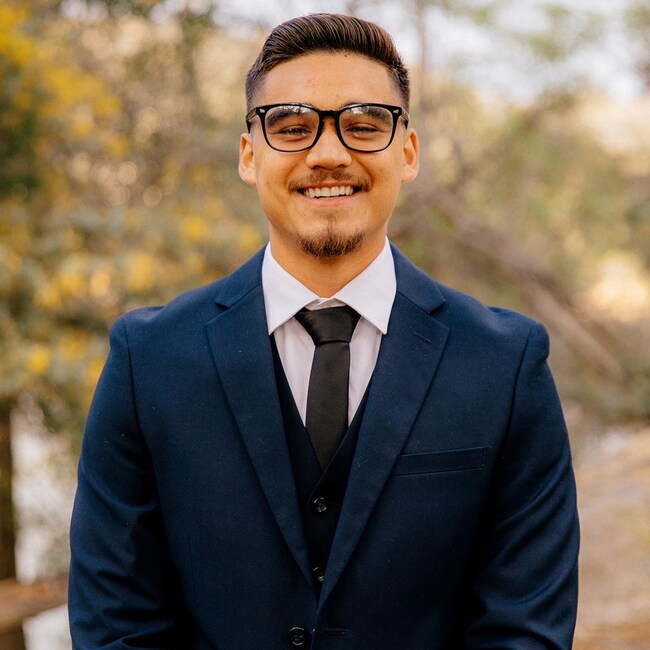 Agent Photo