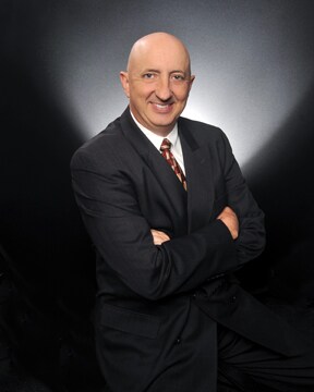 Agent Photo