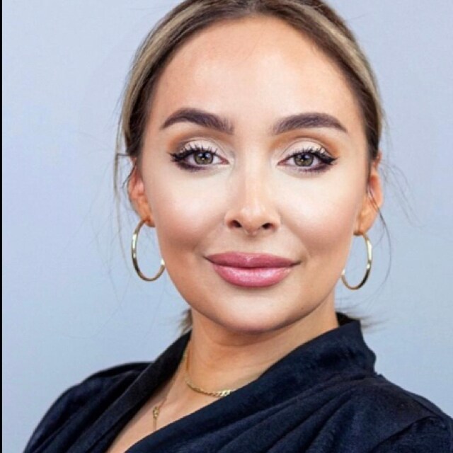 Agent Photo