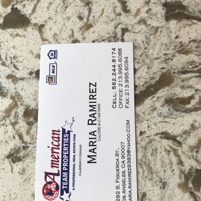 Agent Photo
