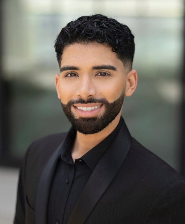 Agent Photo