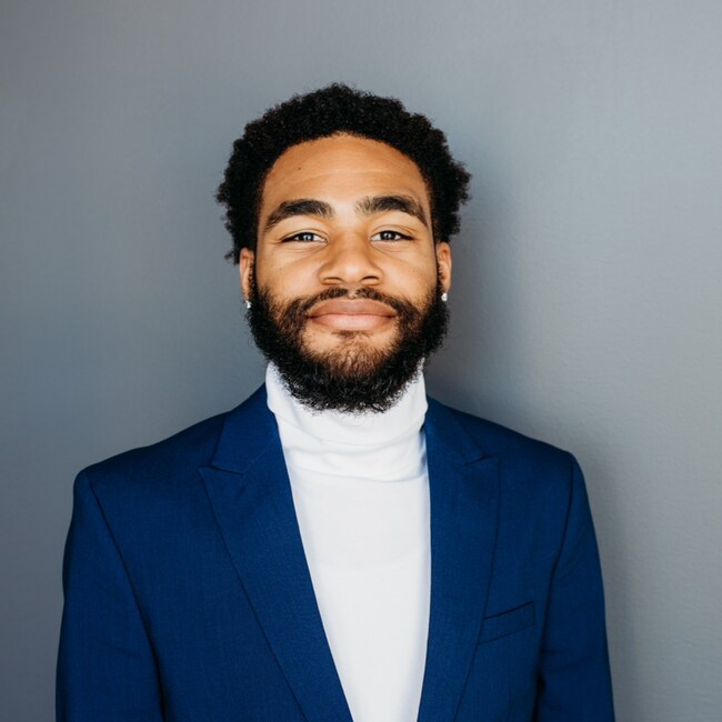 Agent Photo