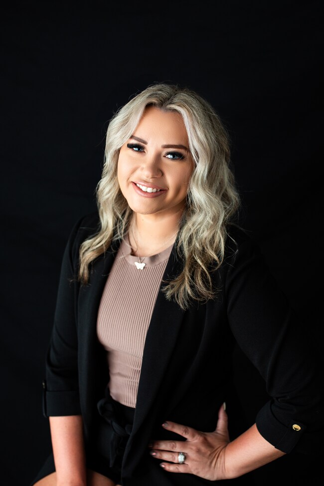 Agent Photo