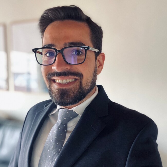 Agent Photo