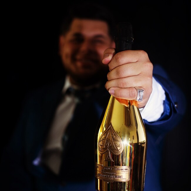 Agent Photo