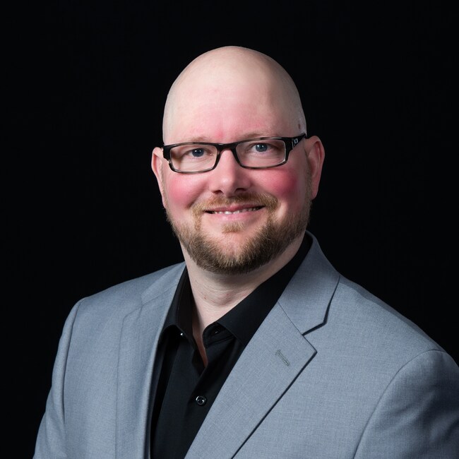 Agent Photo