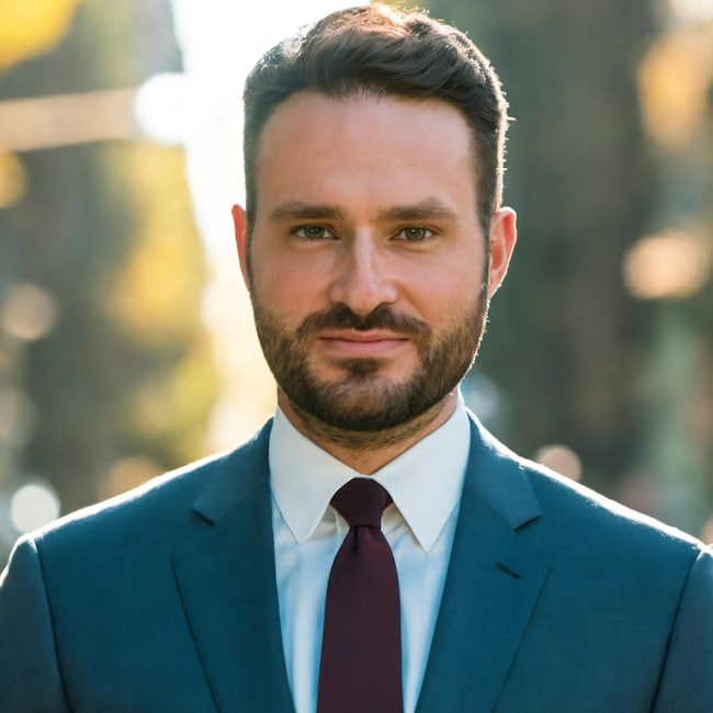 Agent Photo