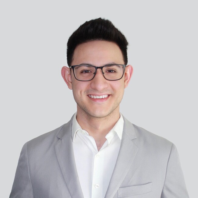 Agent Photo