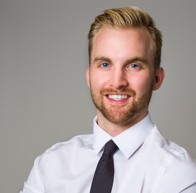 Agent Photo