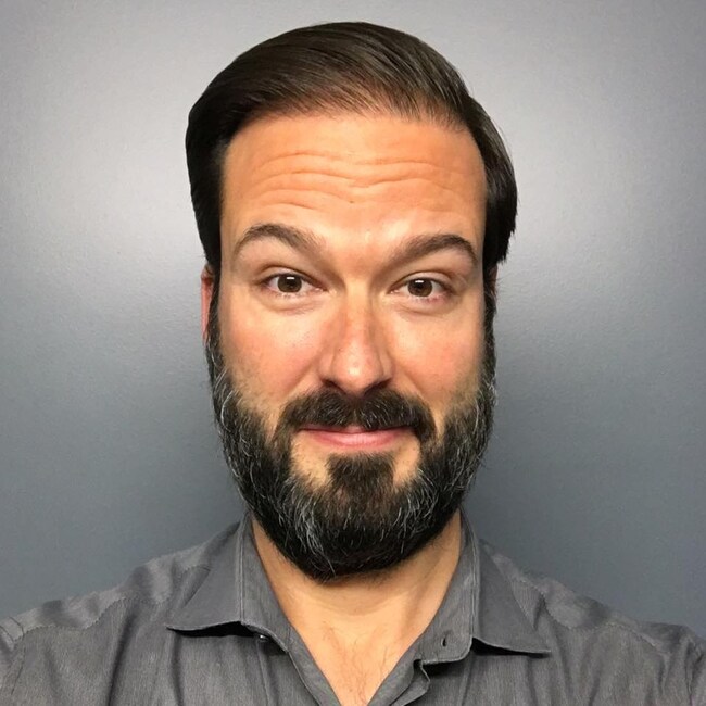 Agent Photo