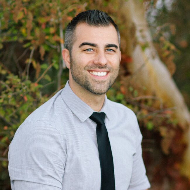 Agent Photo