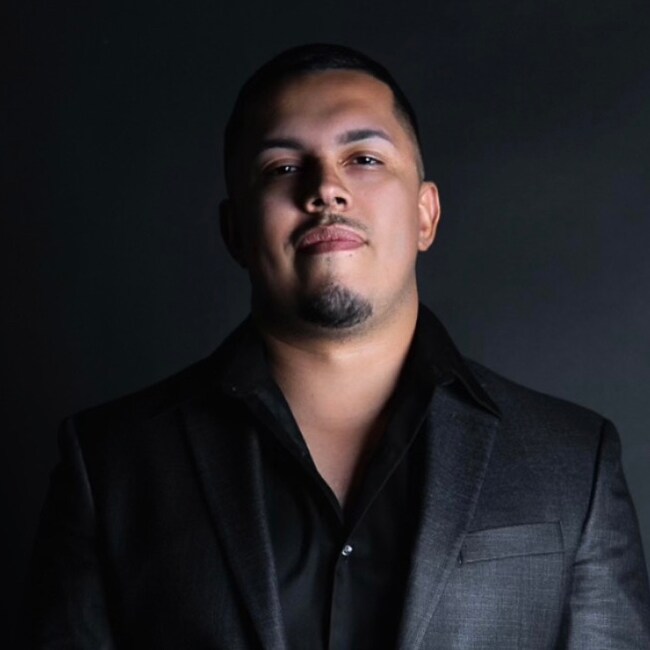 Agent Photo