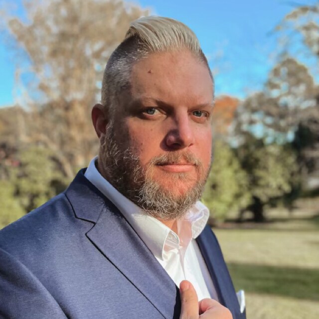 Agent Photo