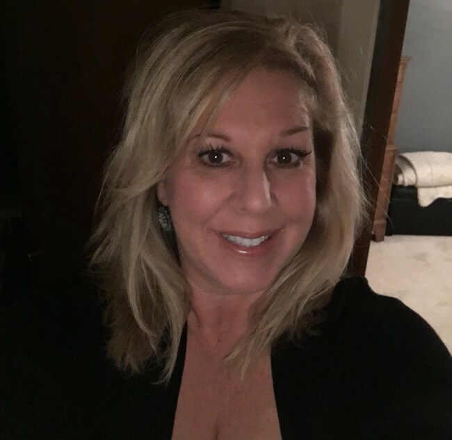 Lisa Niemira, Real Estate Agent in Saint Louis, MO