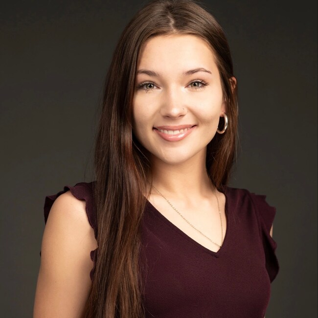 Makena Johnson Real Estate Agent - Coldwell Banker Sea Coast Advantage