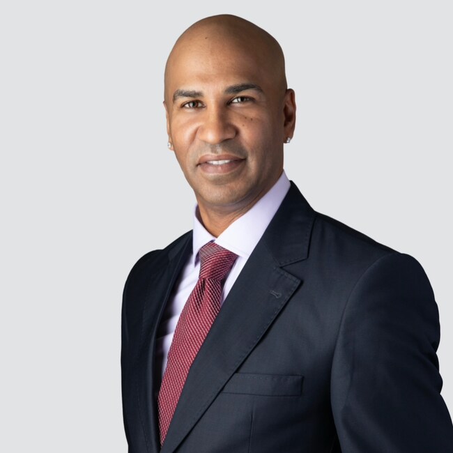 Agent Photo
