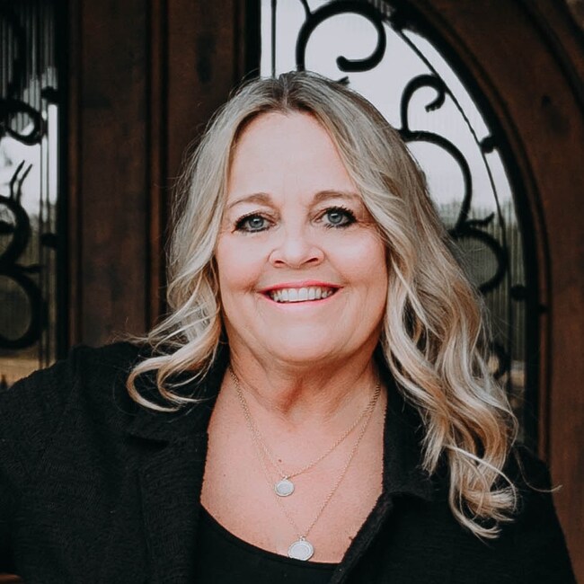 Julie Teel Real Estate Agent in Corsicana, TX
