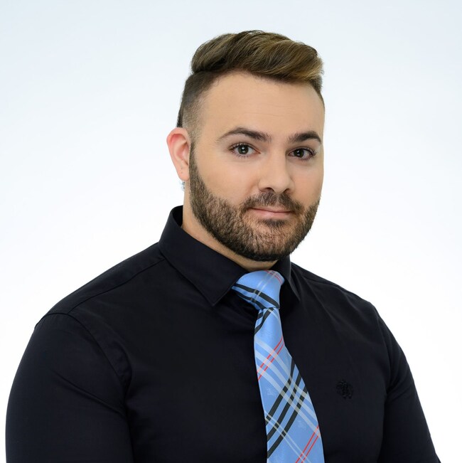 Agent Photo