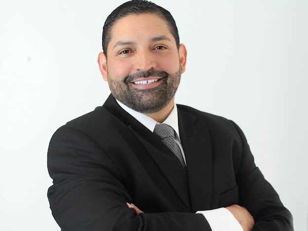 Agent Photo