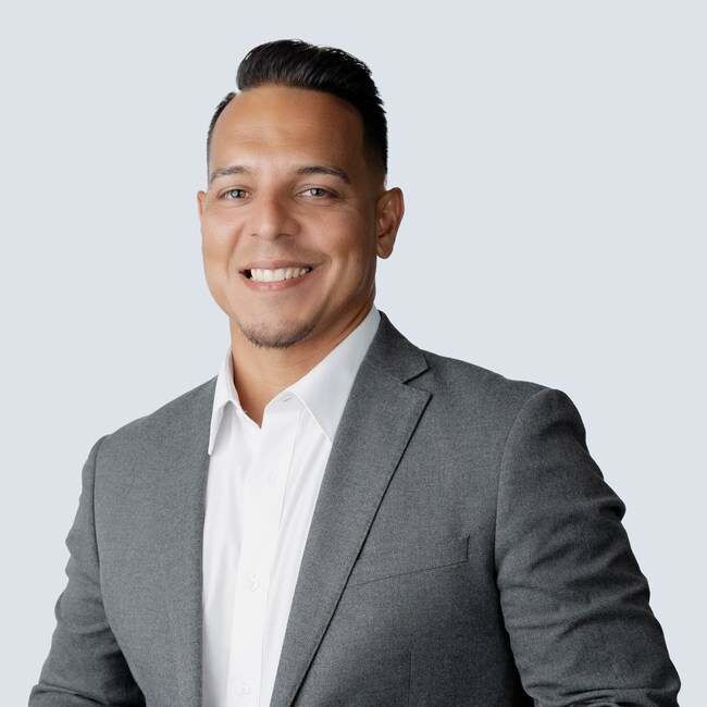 Agent Photo