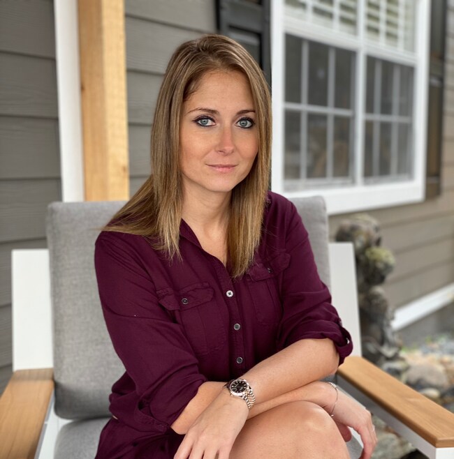 Kristin Bearce Real Estate Agent - Avanti Way Realty LLC