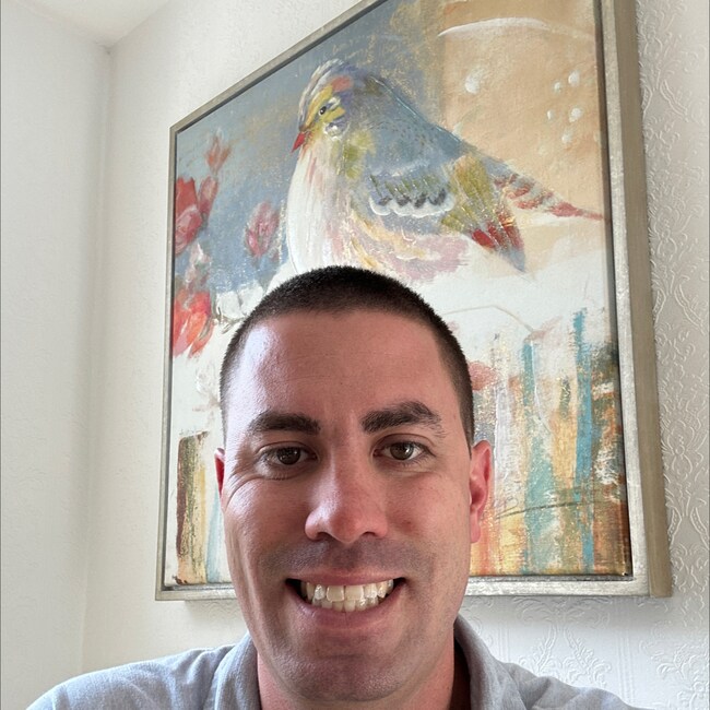 Agent Photo
